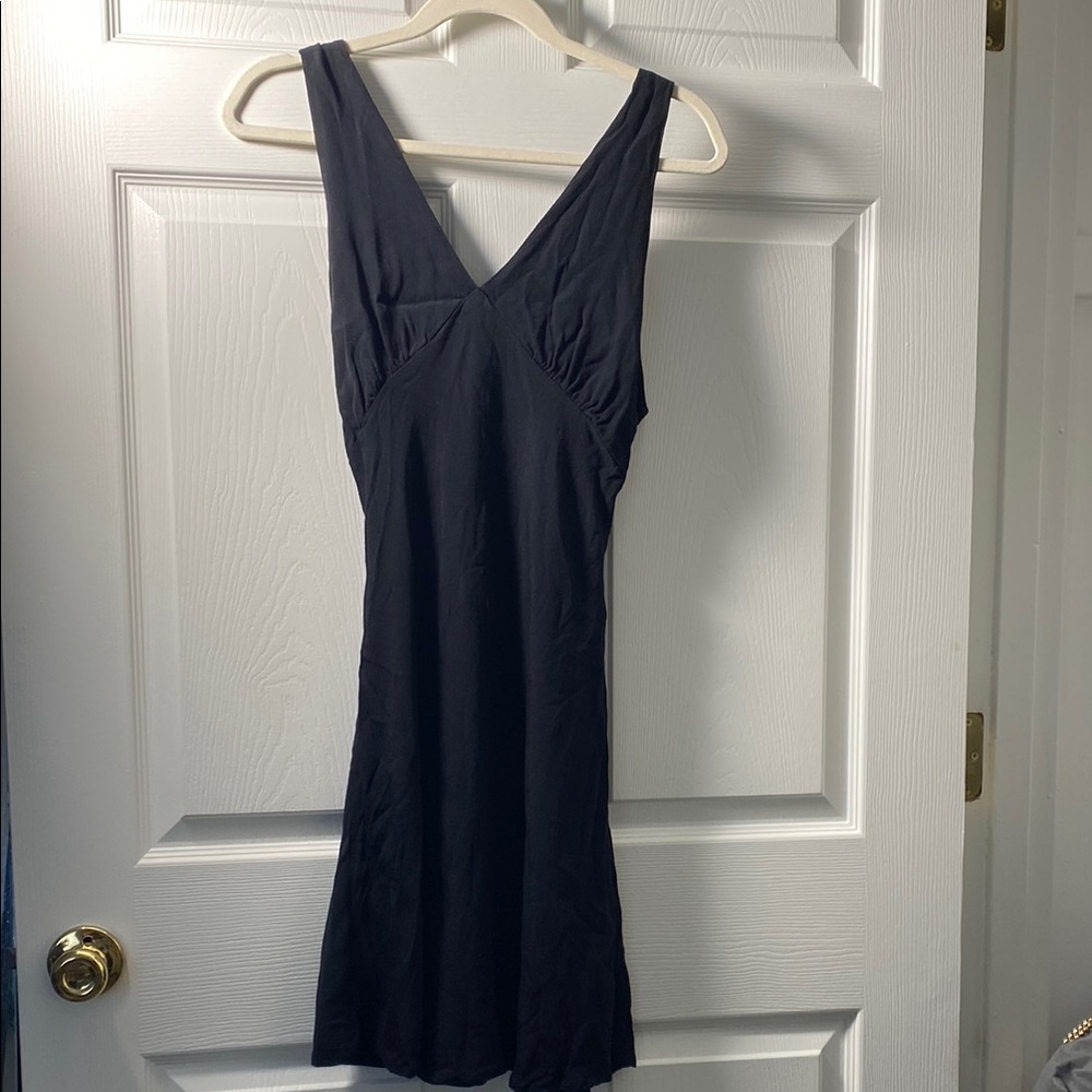 Elegant Black, V Neck Sleeveless Dress